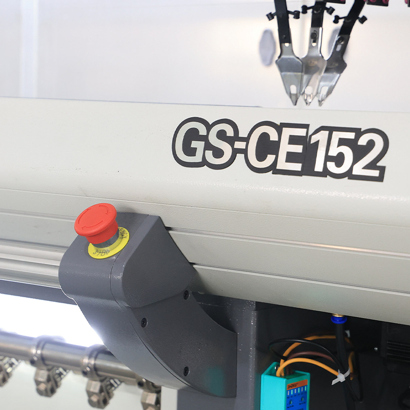 GS-CE152 52英寸单系统领针织机